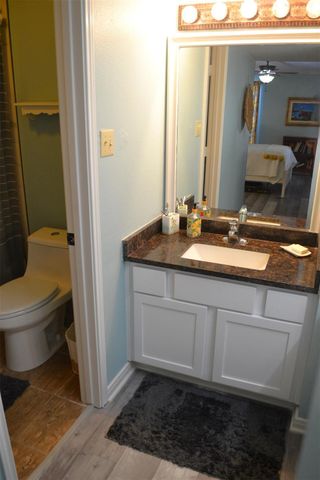 102 Lakeview Terrace D, Conroe, TX 77356