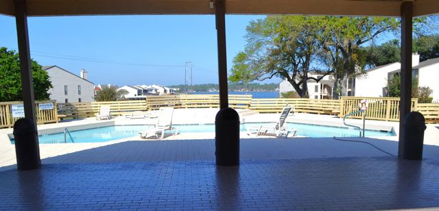 102 Lakeview Terrace D, Conroe, TX 77356