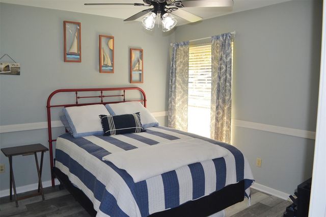 102 Lakeview Terrace D, Conroe, TX 77356