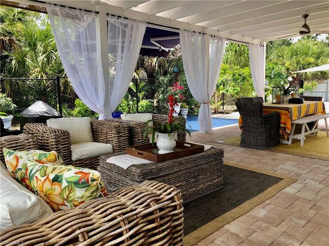 283 Cypress WAY W, Naples, FL 34110