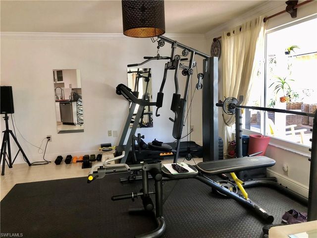 283 Cypress WAY W, Naples, FL 34110
