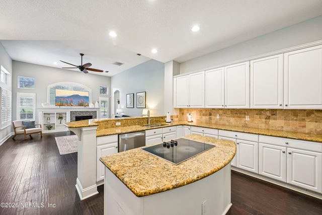 1553 NOTTINGHAM KNOLL Drive, Jacksonville, FL 32225