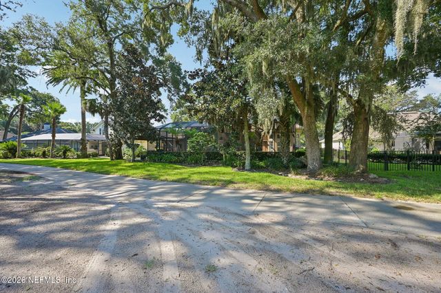 1553 NOTTINGHAM KNOLL Drive, Jacksonville, FL 32225