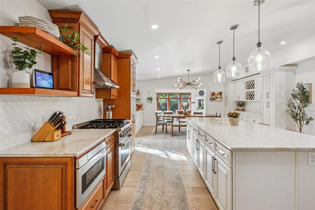 Image 18 of property listing at 1016 HOWELL BRANCH ROAD, Winter Park, FL 32789