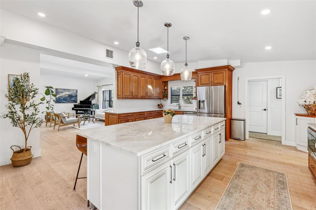 Image 20 of property listing at 1016 HOWELL BRANCH ROAD, Winter Park, FL 32789