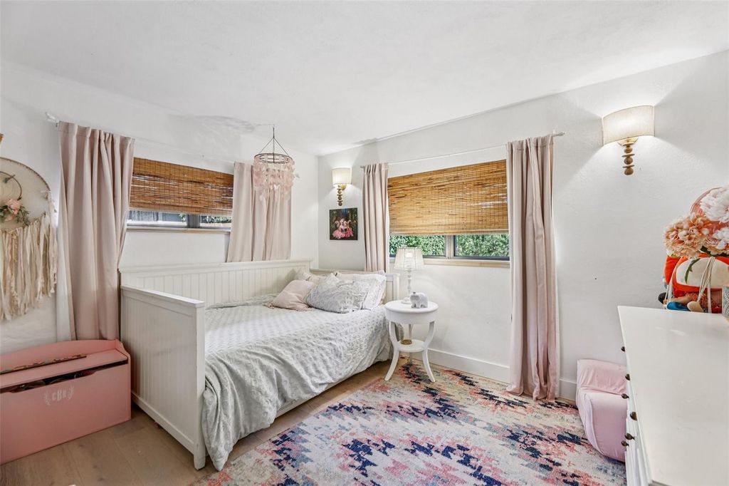 Image 27 of property listing at 1016 HOWELL BRANCH ROAD, Winter Park, FL 32789