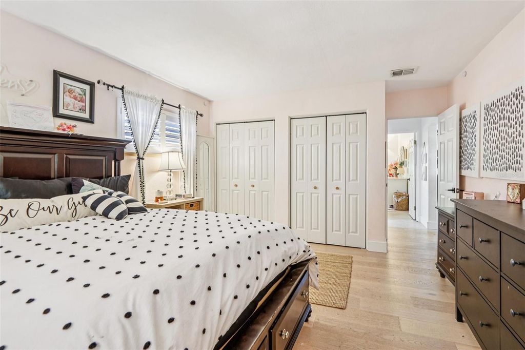 Image 31 of property listing at 1016 HOWELL BRANCH ROAD, Winter Park, FL 32789