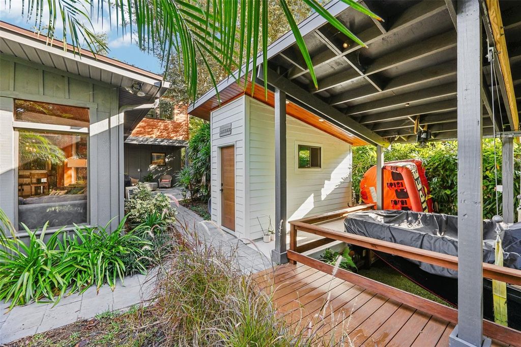 Image 59 of property listing at 1016 HOWELL BRANCH ROAD, Winter Park, FL 32789