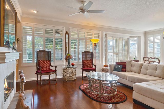 100 Roadhouse Ct, Roseville, CA 95747