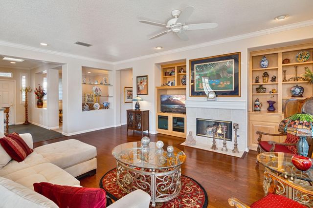 100 Roadhouse Ct, Roseville, CA 95747