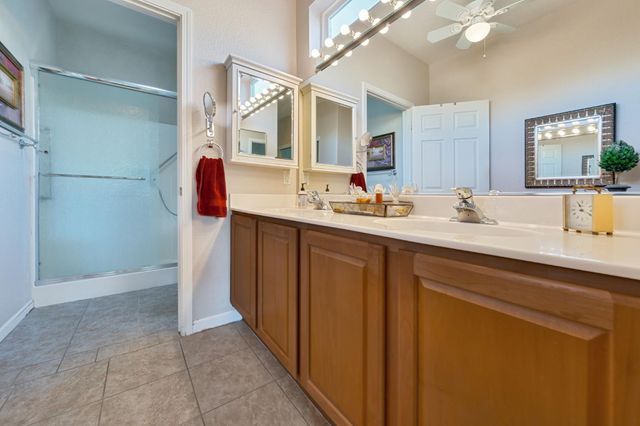 100 Roadhouse Ct, Roseville, CA 95747