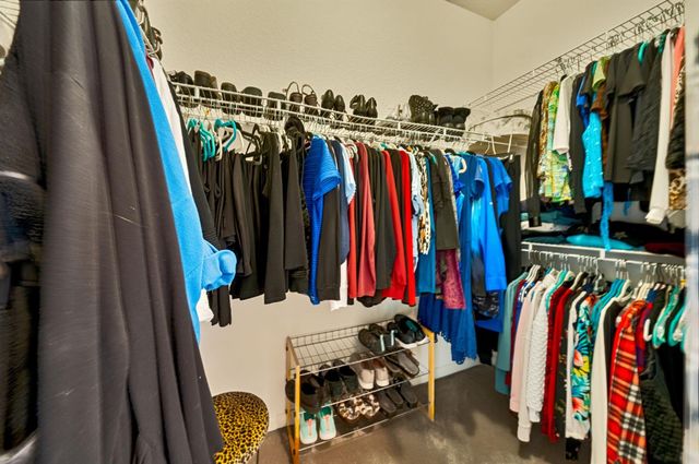 100 Roadhouse Ct, Roseville, CA 95747