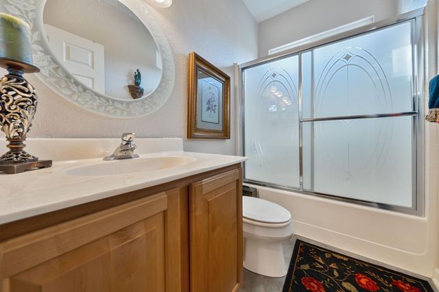 100 Roadhouse Ct, Roseville, CA 95747