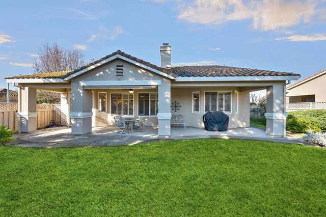 100 Roadhouse Ct, Roseville, CA 95747