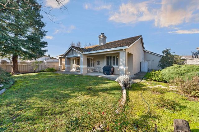 100 Roadhouse Ct, Roseville, CA 95747