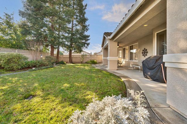 100 Roadhouse Ct, Roseville, CA 95747