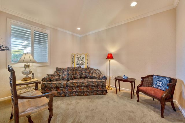 100 Roadhouse Ct, Roseville, CA 95747