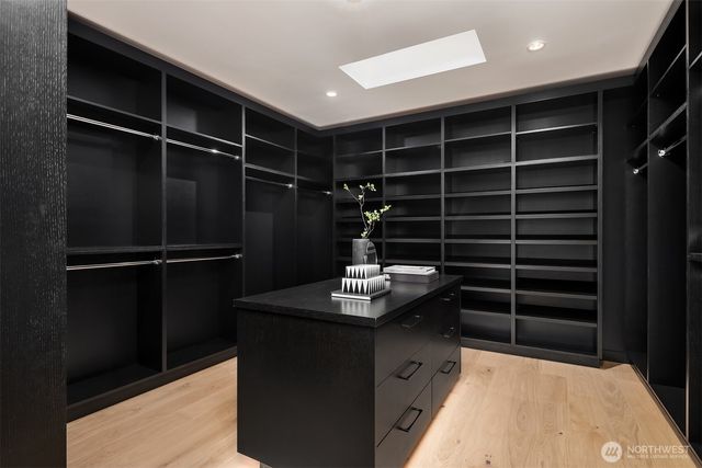 5917 104th Place NE, Kirkland, WA 98033