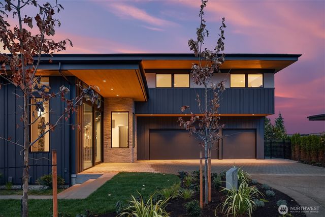 5917 104th Place NE, Kirkland, WA 98033