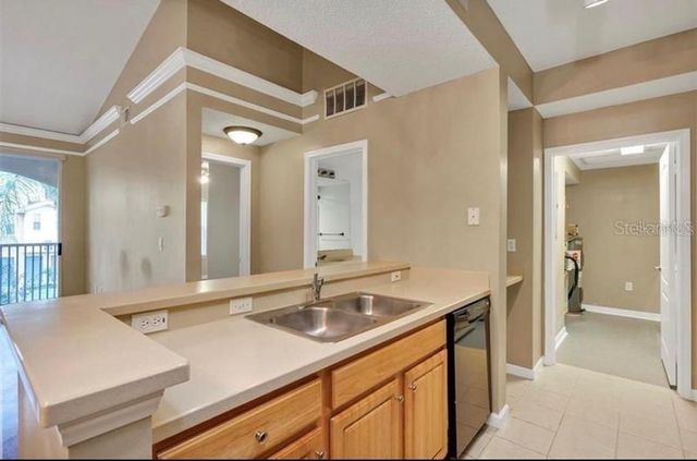 12102 POPPY FIELD LANE 105, Orlando, FL 32837