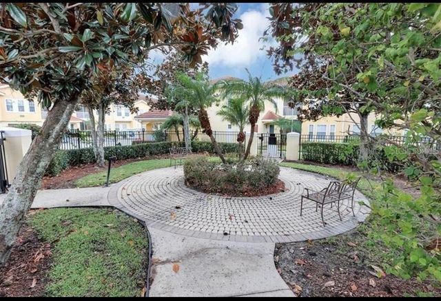 12102 POPPY FIELD LANE 105, Orlando, FL 32837