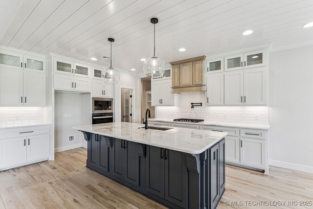 4114 S Fir Court, Broken Arrow, OK 74012