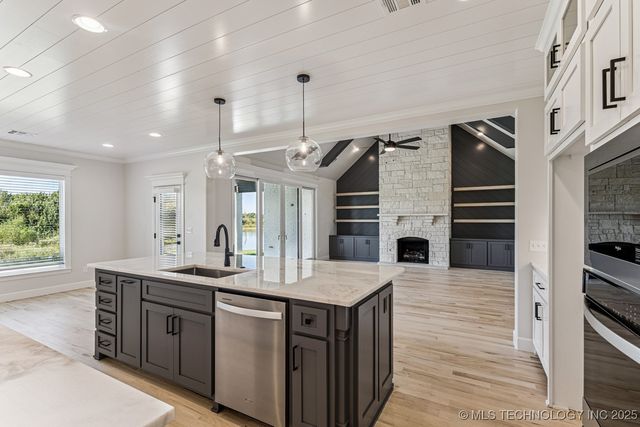 4114 S Fir Court, Broken Arrow, OK 74012