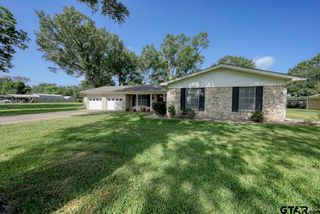 216 Helen Drive, Lindale, TX 75771