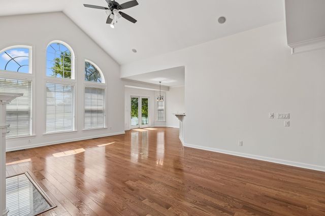 1191 Adelicia Hayes Ct, Gallatin, TN 37066