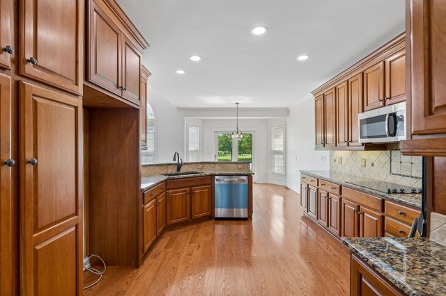 1191 Adelicia Hayes Ct, Gallatin, TN 37066