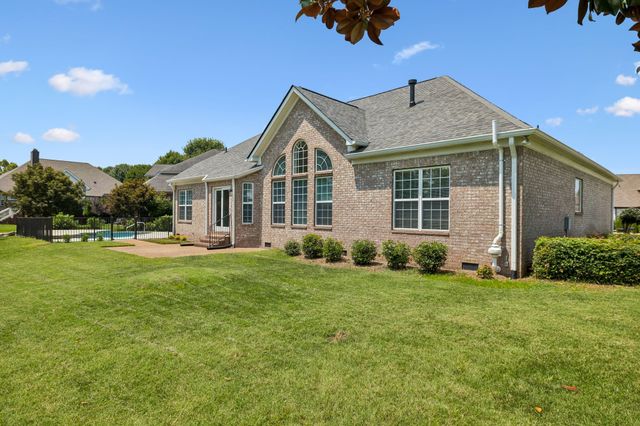 1191 Adelicia Hayes Ct, Gallatin, TN 37066