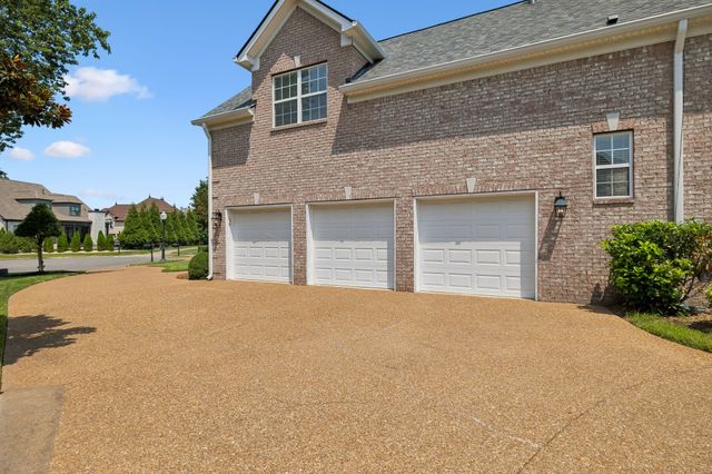 1191 Adelicia Hayes Ct, Gallatin, TN 37066