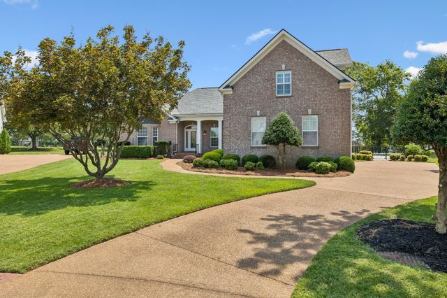 1191 Adelicia Hayes Ct, Gallatin, TN 37066