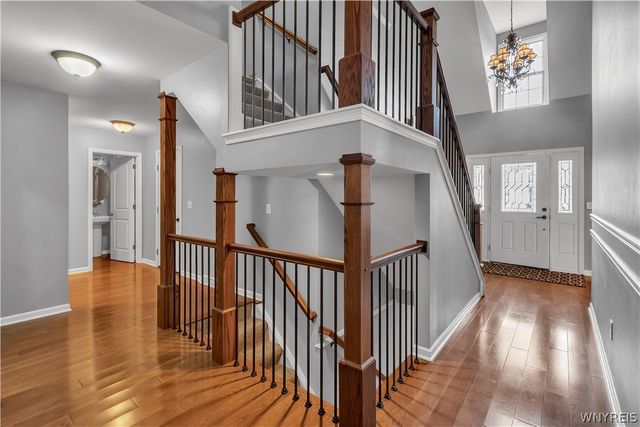 8059 Laurel Park Ln, Clarence, NY 14051
