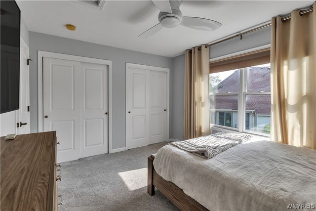 8059 Laurel Park Ln, Clarence, NY 14051