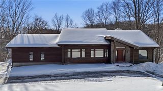 407 Bluhm Road, Perinton, NY 14450