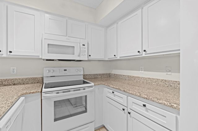 2300 Old Spanish Trail 1112, Houston, TX 77054