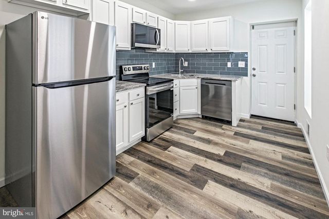 1330 LANCASTER AVE, Wilmington, DE 19805