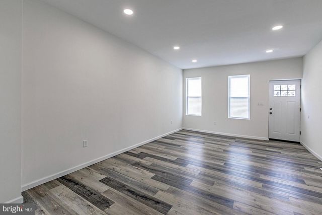 1330 LANCASTER AVE, Wilmington, DE 19805