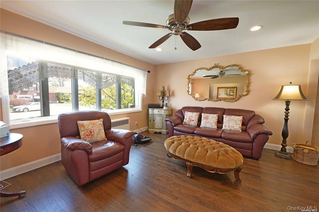 39-18 Berger Avenue, Bethpage, NY 11714