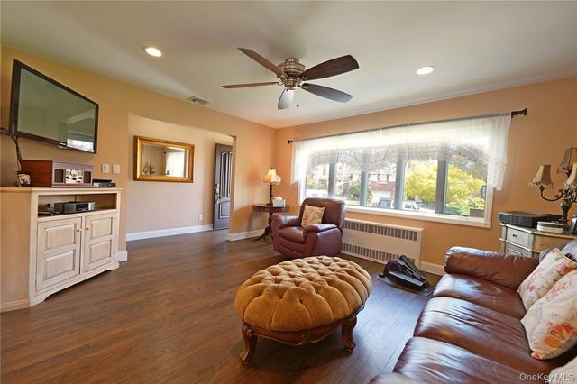 39-18 Berger Avenue, Bethpage, NY 11714