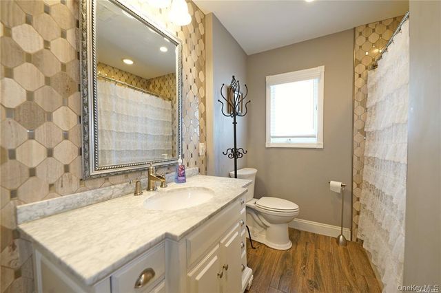 39-18 Berger Avenue, Bethpage, NY 11714