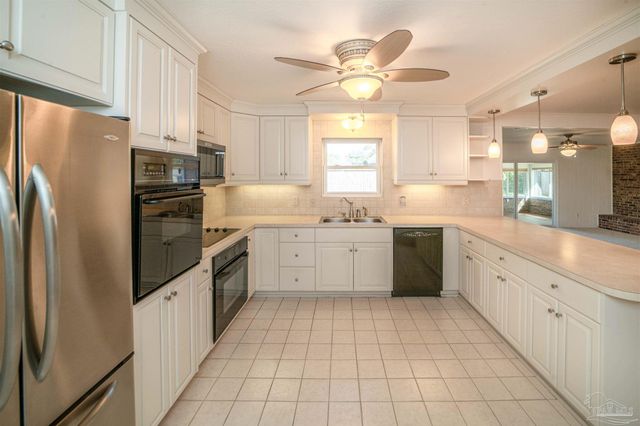 5148 Stevendale Rd, Pensacola, FL 32526