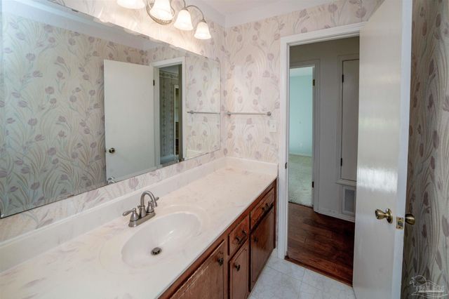 5148 Stevendale Rd, Pensacola, FL 32526