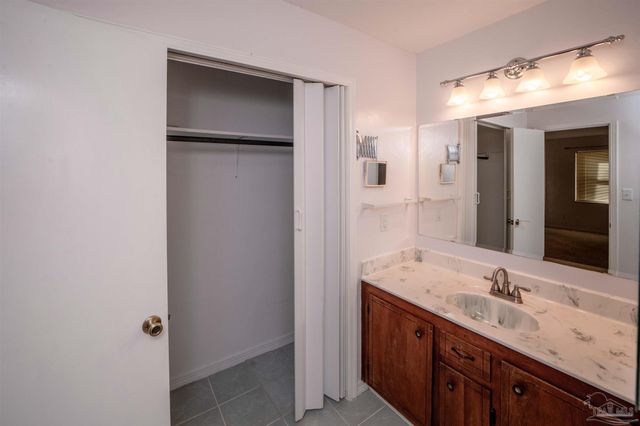 5148 Stevendale Rd, Pensacola, FL 32526