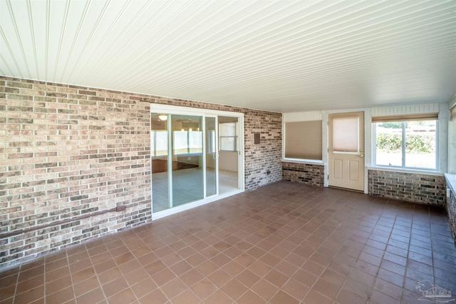 5148 Stevendale Rd, Pensacola, FL 32526