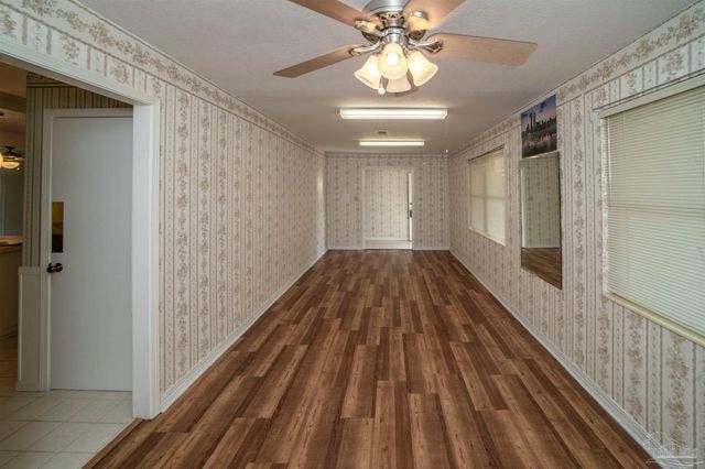 5148 Stevendale Rd, Pensacola, FL 32526