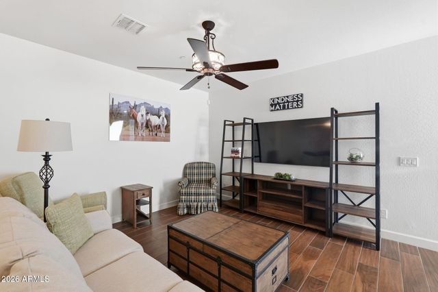 1250 N ABBEY Lane 160, Chandler, AZ 85226