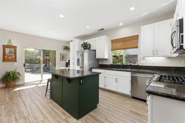 798 El Caballo, Oceanside, CA 92057