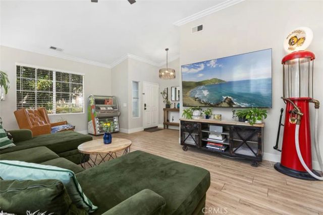 798 El Caballo, Oceanside, CA 92057